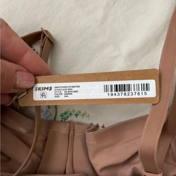 Skims Smoothing Unlined Strapless Bra- NWT- Sienna - Picture 3 of 7